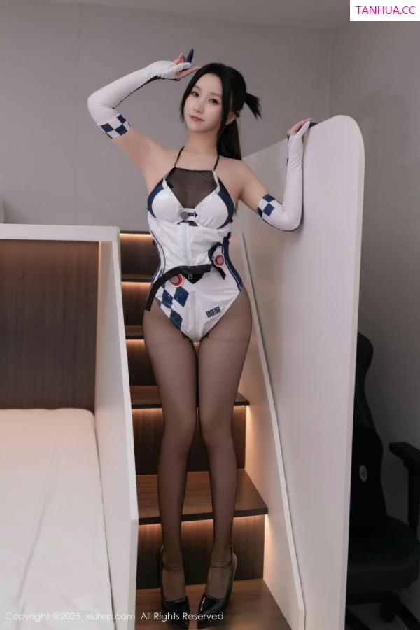   [XiuRen]高清写真图 2025.09.03 No.10723 杏子Yada 性感cos第30张图片